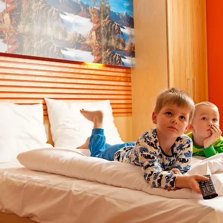 Jufa - Self Check-in Hotel