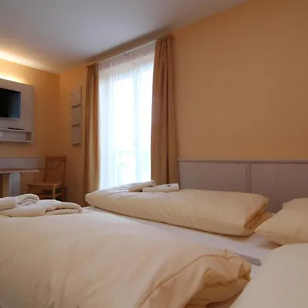 Jufa Hotel 3*
