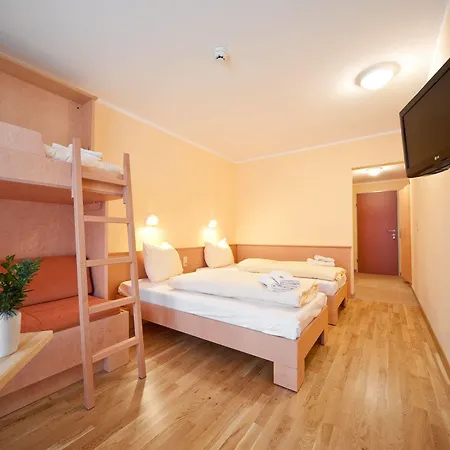 Hotel Jufa 3*